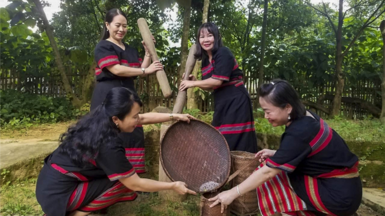 A Lưới bảo tồn, giữ gìn và phát huy bản sắc văn hóa các dân tộc thiểu số (13/9/2024)