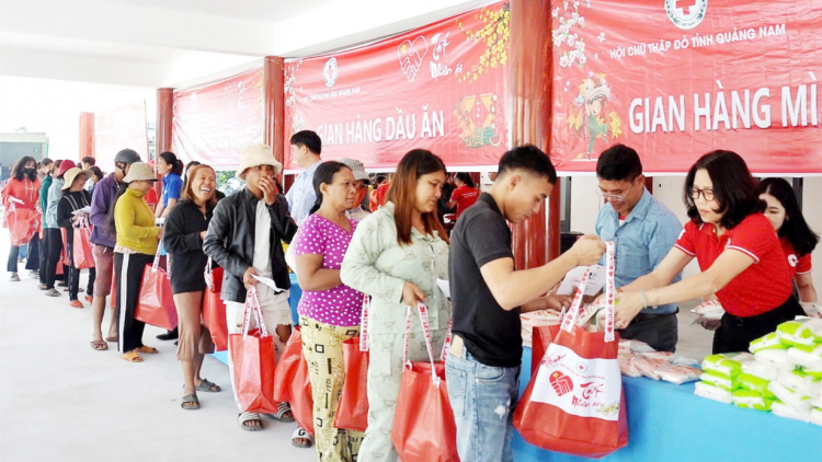 Quảng Nam chăm lo tết cho người nghèo và đồng bào miền núi (5/1/2025)