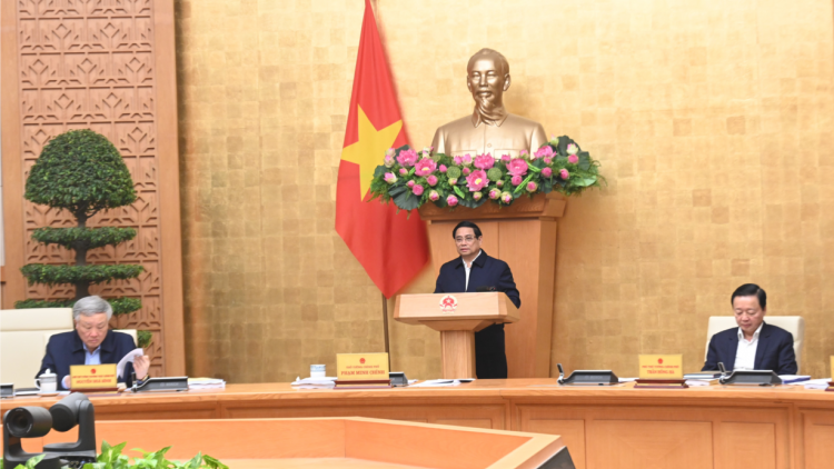 Thủ tướng: Tránh khoảng trống pháp luật sau khi thực hiện sắp xếp tổ chức bộ máy (7/1/2025)