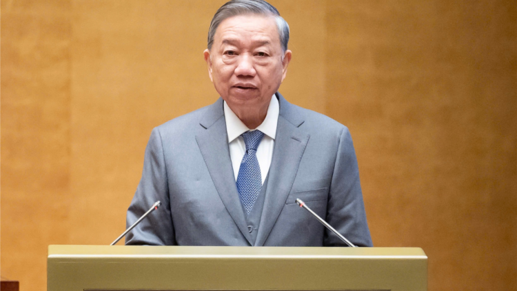 Tổng Bí thư Tô Lâm: Phải coi khoa học, công nghệ, đổi mới sáng tạo và chuyển đổi số là động lực chủ chốt (13/1/2025)