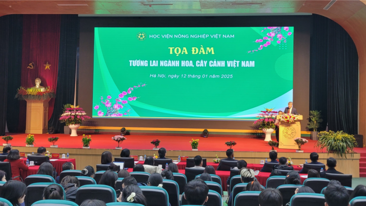 Khai thác tiềm năng ngành kinh tế sinh thái hoa cây cảnh ở Việt Nam (12/1/2025)