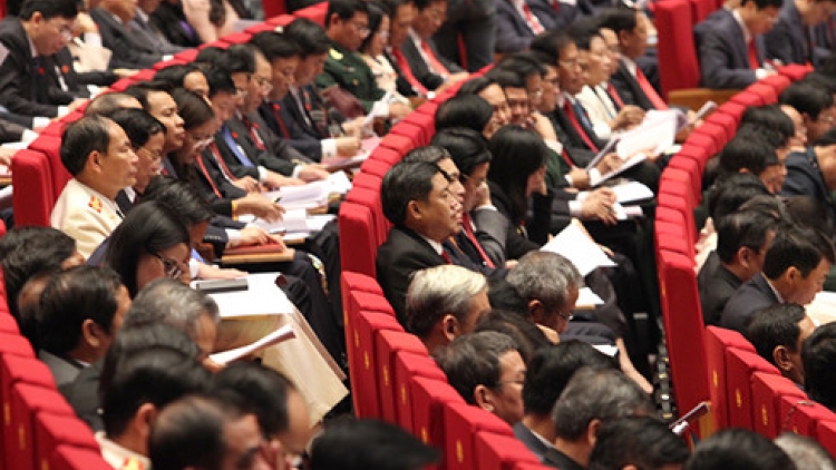 Hôm nay, Đại hội đại biểu toàn quốc lần thứ 12 của Đảng bước sang ngày làm việc thứ 5, các đại biểu tiếp tục nghiên cứu về công tác nhân sự Ban Chấp hành Trung ương khóa 12. (Thời sự trưa 25/01/2016)
