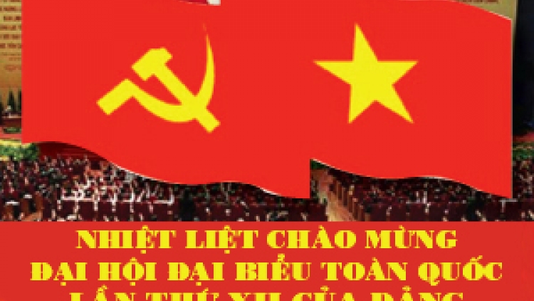 Hôm nay, Đại hội đại biểu toàn quốc lần thứ 12 của Đảng Cộng sản Việt Nam họp phiên trù bị. Trước giờ khai mạc phiên họp, lãnh đạo Đảng, Nhà nước và các vị đại biểu đã vào Lăng viếng Chủ tịch Hồ Chí Minh và dâng hương tại Đài tưởng niệm các Anh hùng liệt sĩ. (Thời sự trưa ngày 20/01/2016)