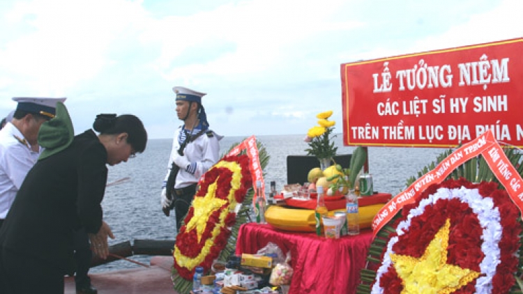 Nhiều ngôi chùa lớn trong nước và nước ngoài tổ chức lễ giỗ  64 chiến sỹ hải quân Việt Nam hy sinh trong khi bảo vệ đảo Gạc Ma - thuộc quần đảo Trường Sa của Việt Nam ngày 14/3/1988. (Thời sự chiều 13/3/2016)