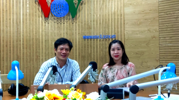 Nhiều thách thức với nền kinh tế những tháng cuối năm: Giải pháp nào vượt khó? (4/8/2020)