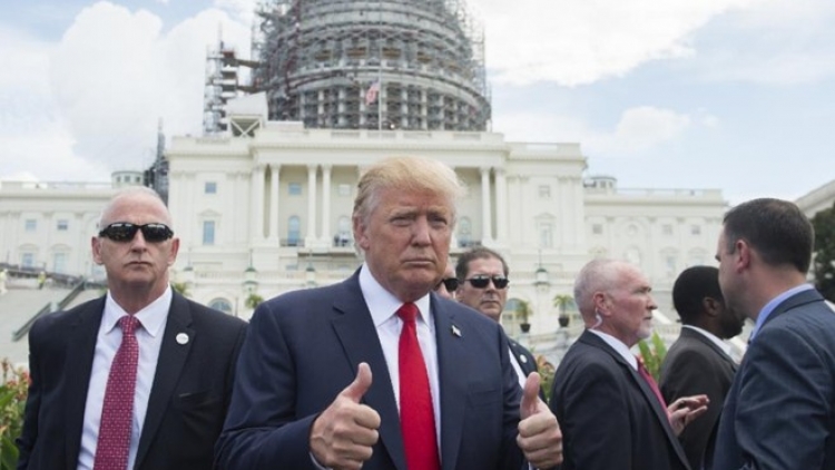 Chiến thắng bất ngờ của tỷ phú Donald Trump trong cuộc bầu cử sơ bộ của Đảng Cộng Hòa tại bang New Hampshire (12/02/2016)