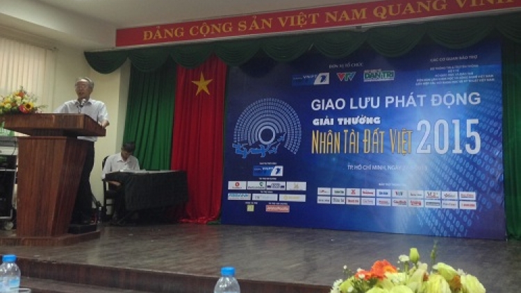 Năng lực cạnh tranh nhân tài của Việt Nam đang bị tụt lại khá xa so với các nước trong khu vực. (Thời sự trưa 29/01/2016)