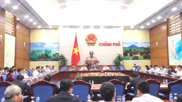 Ban Chỉ đạo về các giải pháp ổn định đời sống và sản xuất, kinh doanh cho nhân dân 4 tỉnh miền Trung bị ảnh hưởng sự cố môi trường tổ chức cuộc họp lần thứ 10 (Thời sự trưa 17/10/2017)