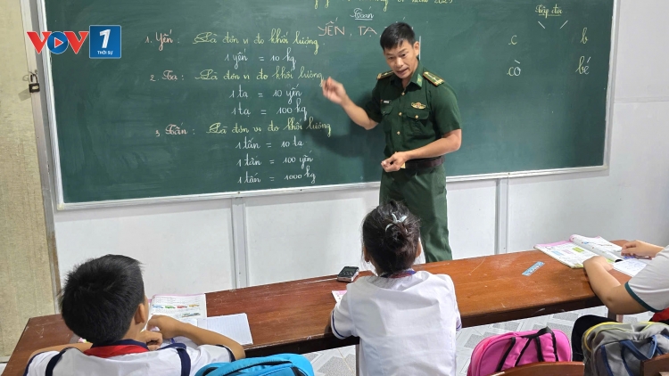 Người Đảng viên “quân hàm xanh” tận tụy nơi đảo xa