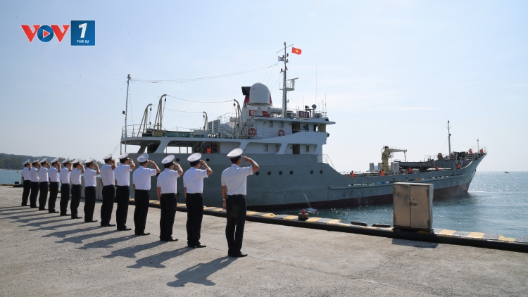 Ra khơi giữ biển ngày Xuân