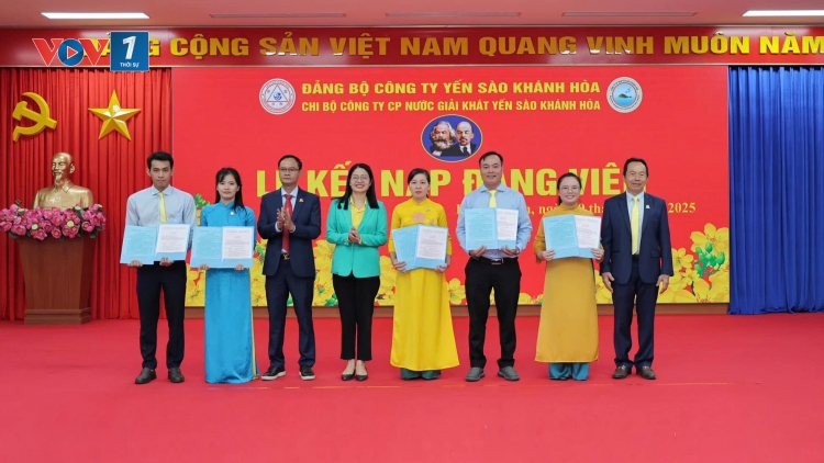 Xây dựng đảng gắn liền với nâng cao chất lượng đảng viên ở Khánh Hoà