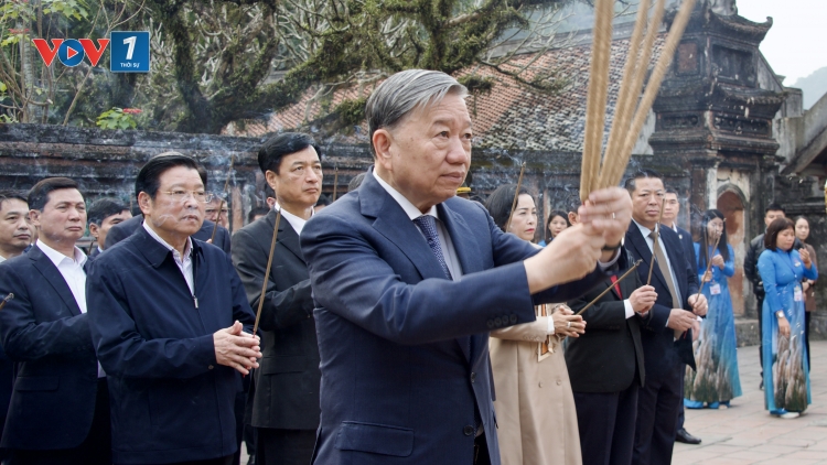 TBT Tô Lâm dâng hương tưởng nhớ, tri ân các vị vua đã có công với đất nước