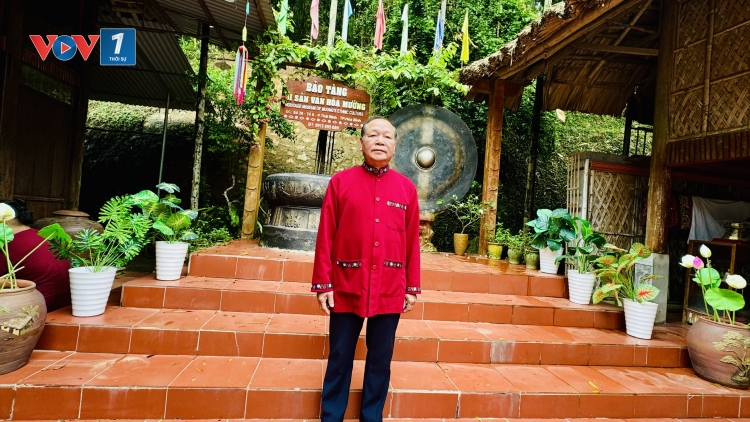 Nghệ nhân ưu tú Bùi Thanh Bình, người xây dựng bảo tàng Di sản văn hóa Mường
