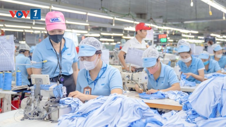 Đơn hàng tăng, doanh nghiệp dệt may hướng tới mục tiêu 48 tỷ USD trong năm 2025 (25/02/2025)
