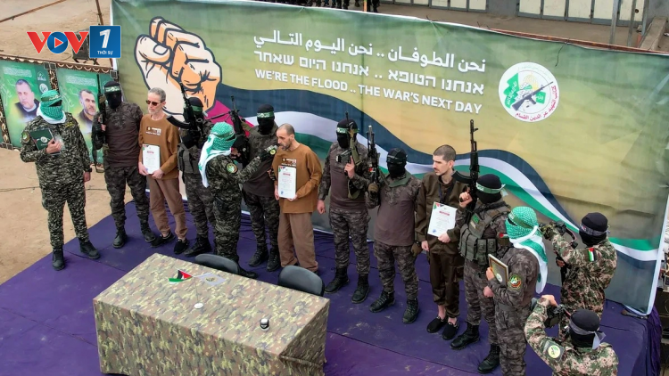 Israel trì hoãn phóng thích tù nhân, chưa quyết định đàm phán giai đoạn 2