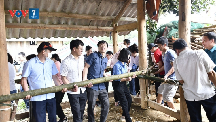 THỜI SỰ 21H30 8/2/2025: Hơn 100.000 căn nhà tạm, dột nát được hỗ trợ xóa bỏ