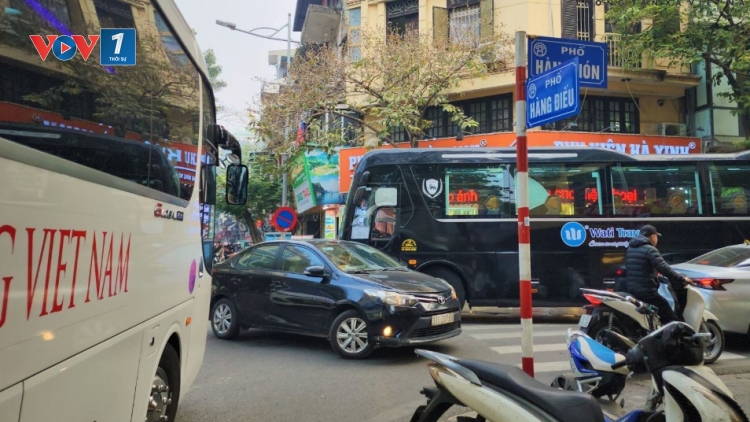 Thời sự 6h 23/2/2025: Hà Nội thí điểm cấm xe trên 16 chỗ vào phố cổ từ 1/3