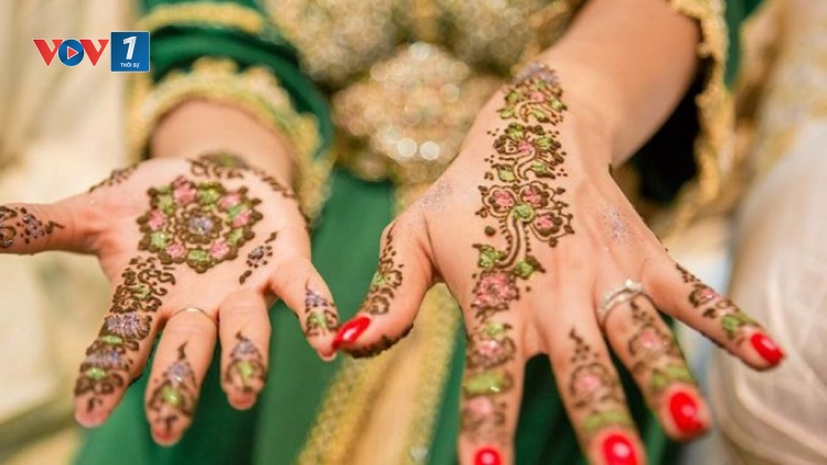 Nghệ thuật vẽ Henna của Maroc tỏa sáng trên bản đồ di sản phi vật thể thế giới
