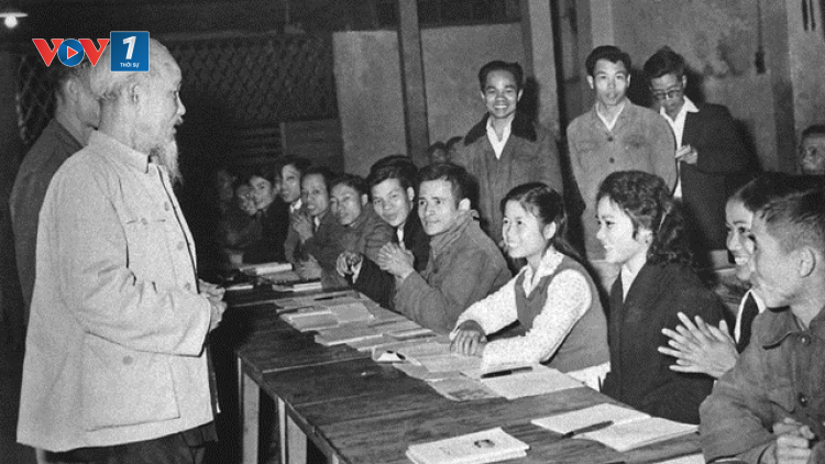 Lớp học huấn luyện chính trị- mốc son đào tạo, bồi dưỡng cán bộ của Đảng