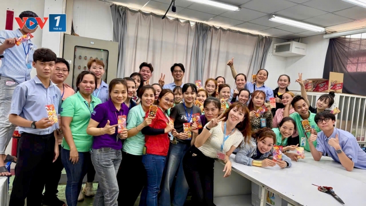 Công nhân trở lại nhà máy, doanh nghiệp  TPHCM tăng tốc sản xuất