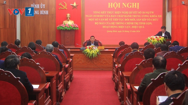 12 cán bộ chủ chốt của tỉnh Quảng Bình xin nghỉ hưu trước tuổi