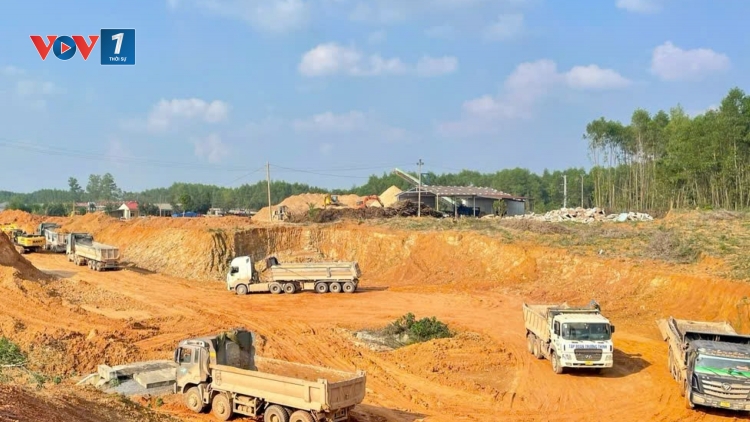 Quảng Bình bàn giao đủ mặt bằng sạch, nhà thầu tăng tốc thi công cao tốc Bắc - Nam