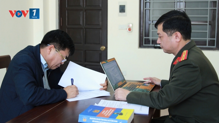 Bắt 2 đối tượng làm giả tài liệu, gian lận tuổi cầu thủ trẻ Sông Lam Nghệ An