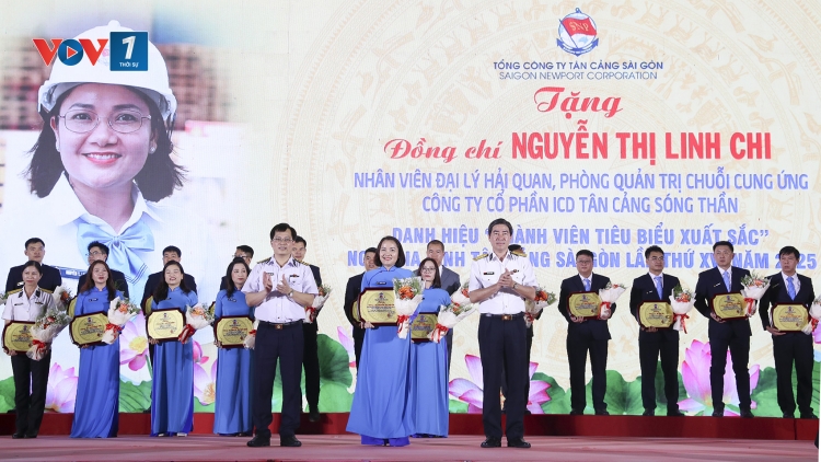 Tổng công ty Tân cảng Sài Gòn vinh danh hơn 400 người lao động tiêu biểu