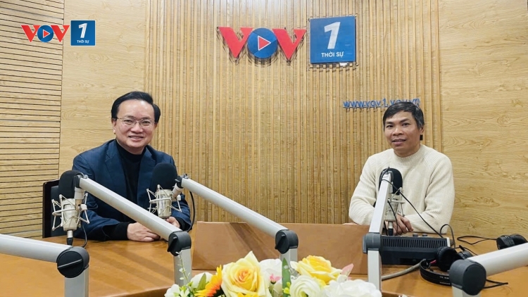Việt Nam đang đứng trước cơ hội vàng phát triển AI và bán dẫn