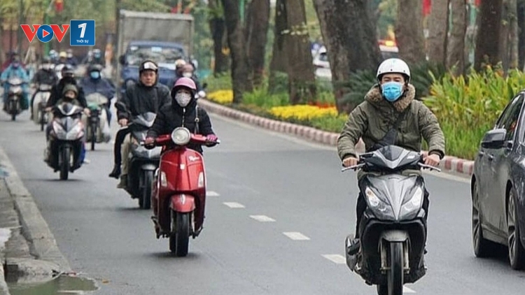 Bắc Bộ mưa phùn, nồm ẩm- Nam Bộ triều đang ở mức cao.