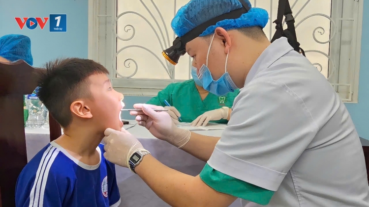 Hơn 90% người dân đang có bệnh về răng miệng (Ngày 21/3/2025)