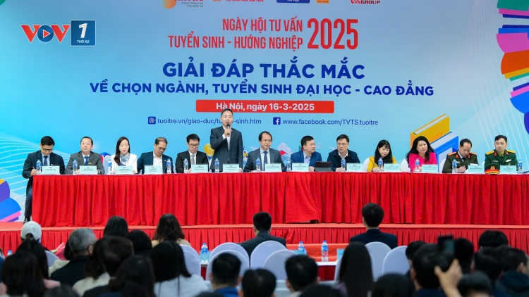 Hà Nội: 20 nghìn học sinh tham gia tư vấn tuyển sinh đại học, cao đẳng