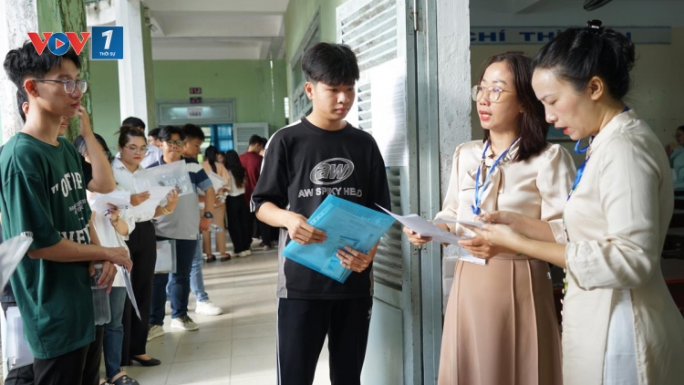 Tuyển sinh đại học 2025: Căn cứ quy đổi điểm xét tuyển (18/04/2025)