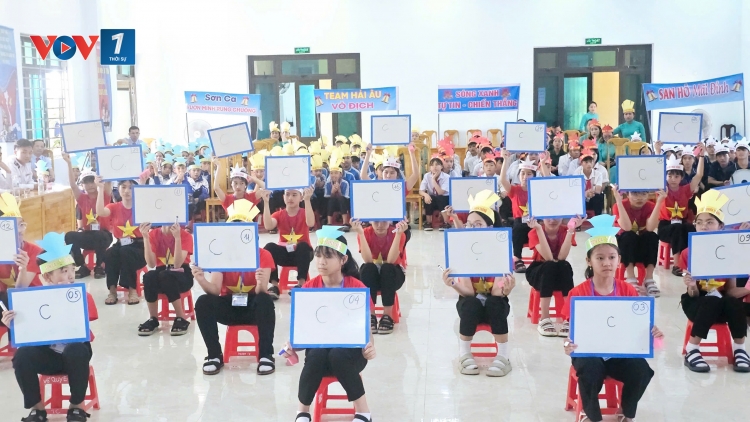 Bồi đắp tình yêu biển đảo cho thế hệ trẻ tại huyện ven biển Quảng Bình