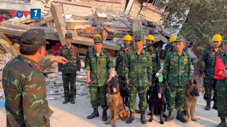 Đoàn quân đội đã xác định 3 tòa nhà có người mắc kẹt