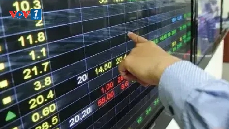 Cổ phiếu VIC và VHM tỏa sáng, VN-Index tăng gần 20 điểm