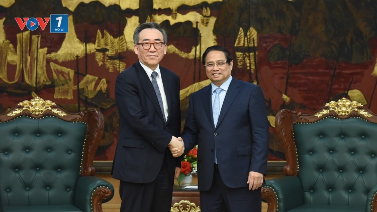 Thủ tướng Phạm Minh Chính tiếp Bộ trưởng ngoại giao Hàn Quốc Cho Tae-Yul
