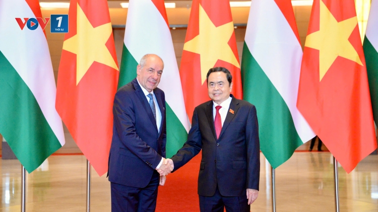 Chủ tịch Quốc hội Trần Thanh Mẫn hội kiến Tổng thống  nước Cộng hòa Hungary Sulyok Tamas