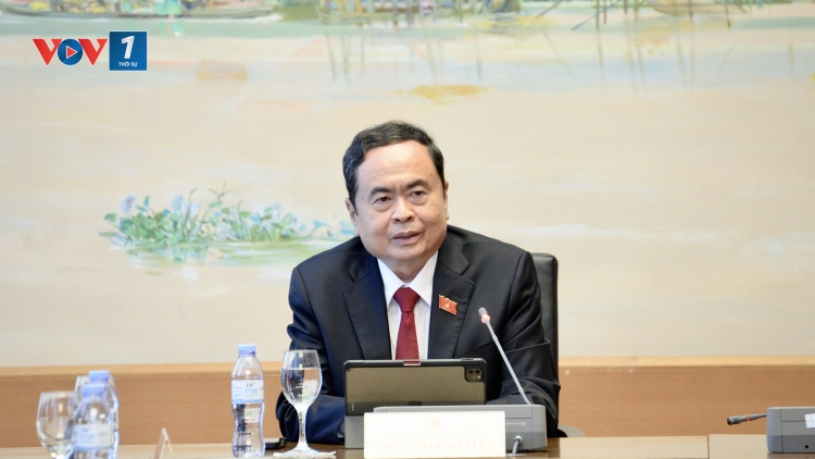  Bắt đầu từ ngày mai, lấy ý kiến nhân dân về s﻿ửa đổi, bổ sung một số điều của Hiến pháp năm 2013