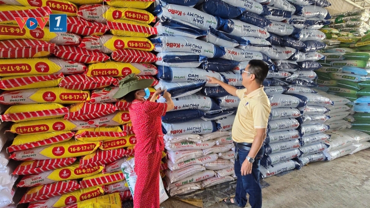 Phú Mỹ cung ứng gần nửa triệu tấn phân bón cho vụ Hè thu