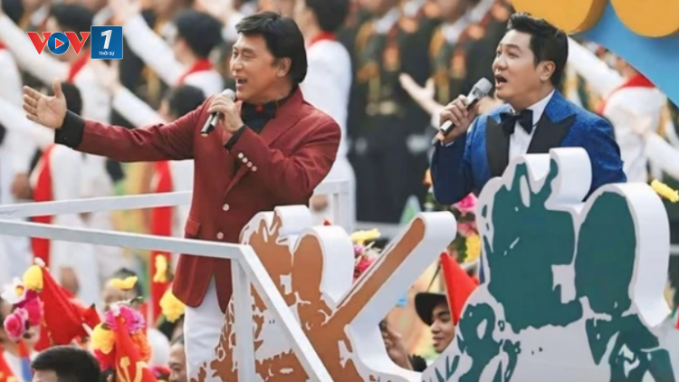 NSND Tạ Minh Tâm và NSND Quốc Hưng với màn song ca lịch sử, mở màn Đại lễ 30/4