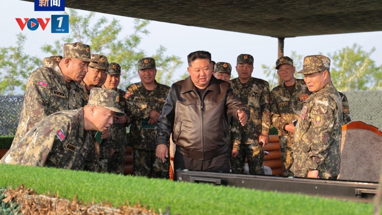 Ông Kim Jong-un thị sát lực lượng pháo binh, Triều Tiên thay nhiều quan chức quân sự