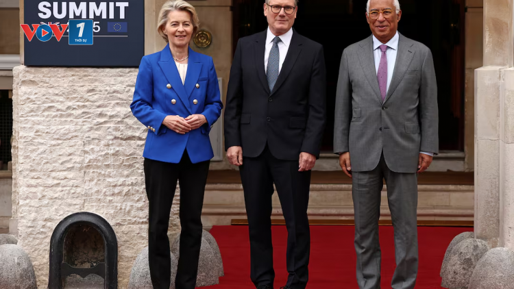 Đạt thỏa thuận bước ngoặt: Anh và EU “cài đặt lại” mối quan hệ thời hậu Brexit