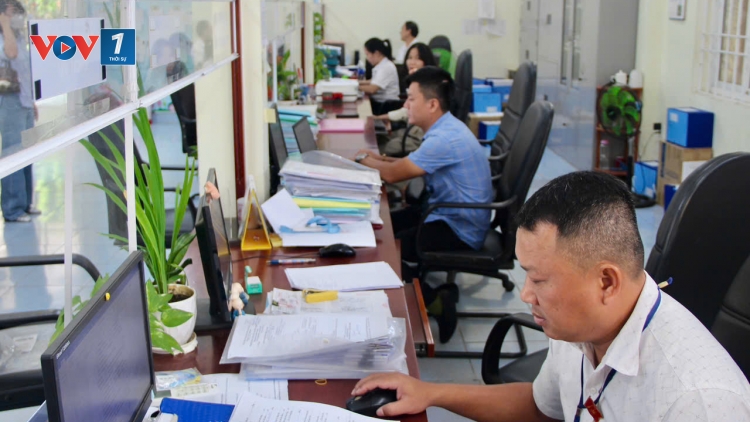 Đẩy mạnh phân cấp, phân quyền, đồng bộ với mô hình chính quyền địa phương 2 cấp.