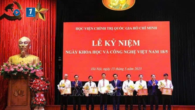 Học viện Chinh trị Quốc gia Hồ Chí Minh khơi dậy tinh thần đam mê nghiên cứu KHCN