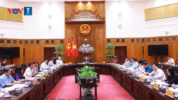 Thời sự 21h30 17/5/2025: Thủ tướng chủ trì cuộc họp xây dựng dự thảo nghị quyết về y tế, giáo dục