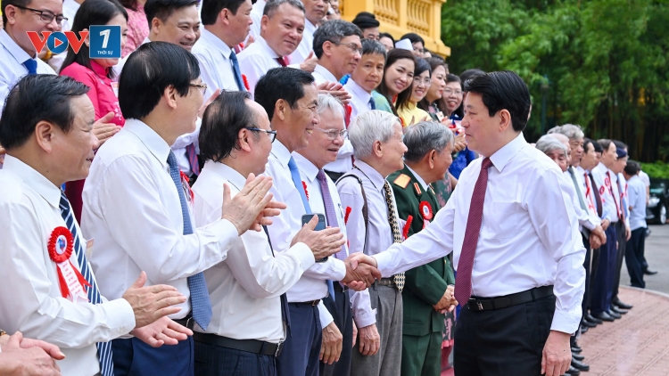 Chủ tịch nước Lương Cường gặp mặt, tuyên dương Người làm báo tiêu biểu Toàn quốc