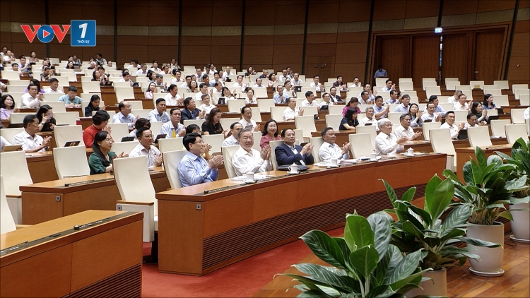Thời sự 12h 16/6/2025: Thông qua Luật Tổ chức chính quyền địa phương (sửa đổi) và Luật Nhà giáo