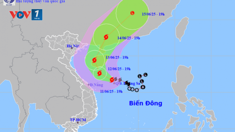 Bão số 1 giật cấp 13, hướng vào vùng biển Bắc Bộ gây mưa lớn diện rộng