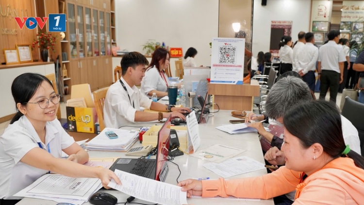 Thời sự 6h 14/6/2025: Bộ Chính trị yêu cầu công bố nhân sự chủ tịch các tỉnh, thành mới vào 30-6